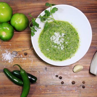 Las mejores recetas - kiwilimon Tacos Mexicanos, Cilantro Dressing, Spice Mix Recipes, Green Salsa, Homemade Guacamole, Vegan Mexican, Green Sauce, Grandmas Recipes, Spicy Sauce