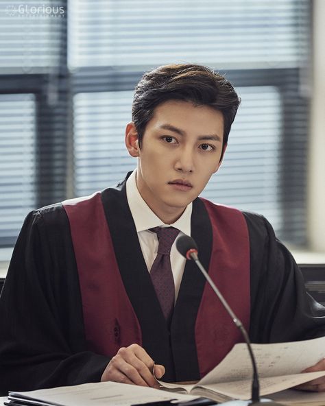 Suspicious Partner Kdrama, Ji Chang Wook Photoshoot, Ji Chang Wook Smile, Suspicious Partner, Choi Jin, Song Joong, Korean Drama Best, Gong Yoo, Kim Soo Hyun