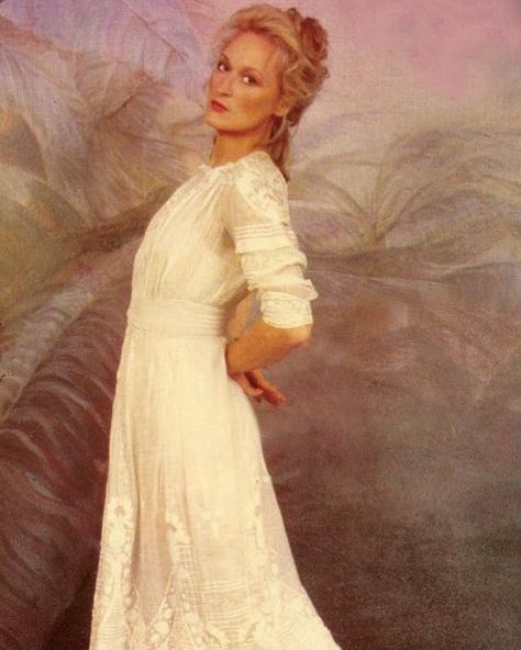 Young Meryl Streep, Zyla Iridescent Summer, Peggy Lipton, Bradley Whitford, Kibbe Soft Classic, Cottage Village, Iridescent Summer, Female Movie Stars, Connie Britton