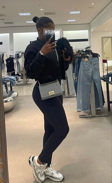 Sneakers Outfit Black Women, Chanel Runners, Chanel Sneakers Outfit, Runners Outfit, Outfit Black Women, Chanel Sneakers, Lit Outfits, Best Friend Outfits, Causal Outfits