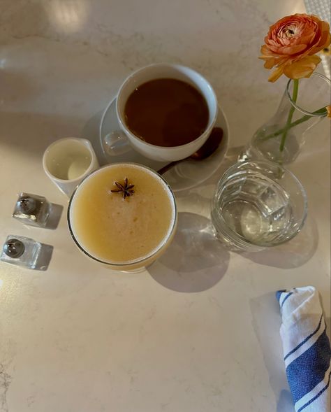 Coffee date, coffee, juice, cocktail, restaurant, aesthetic restaurant, cute drinks, flowers, salt and pepper shakers, latte, orange juice, freshly squeezed juice, fresh juice Salt And Pepper Shakers Aesthetic, Cocktail Restaurant, Cute Drinks, Date Coffee, Aesthetic Restaurant, Restaurant Aesthetic, 2023 Mood, Coffee Date, Fresh Juice