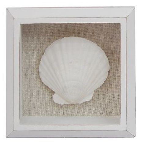 Shell Animals, Decorative Garland, Seashell Frame, Linen Background, Beachy Decor, Above Bed, Garland Decor, Nature Crafts, Frame Decor