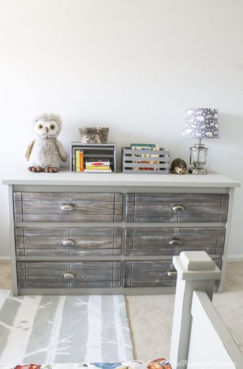 Simply Beautiful by Angela: A Dresser Makeover for Lukie Pookie! #diyprojects #diyideas #diyinspiration #diycrafts #diytutorial Grey Chalk Paint Dresser, Chalk Paint Dresser Diy, Easy Diy Dresser, Reuse Furniture, Paint Dresser Diy, Dresser Light, Old End Tables, Grey Chalk Paint, Dresser Makeovers