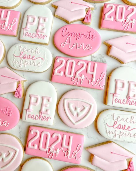 2024 GRAD 🩷🎓 I’m loving all of these pink graduation sets! long oval @maisonscustomcutters Grad cap @charlson_cookieco Rectangle, oval, arch @kaleidacuts #graduationcookies #omahacustomcookies #peteacher Pink Graduation, Party Sweets, Pe Teachers, Graduation Cookies, Love Teacher, Grad Cap, Custom Cookies, Graduation Party, Arch