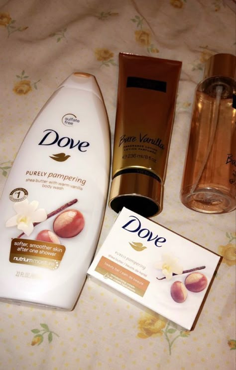 Dove Body Lotion, Vanilla Products, Shower Care, Vanilla Body Wash, How To Smell Good, Body Self Care, Body And Skin Care, To Smell Good, Body Hygiene