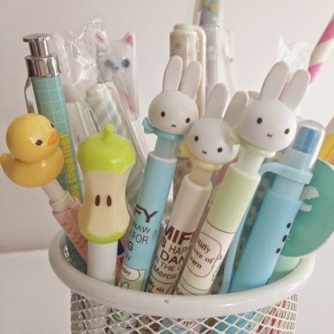 3d Pokemon, Cute School Stationary, Cute Stationary School Supplies, Kawaii School Supplies, Study Stationery, Stationary School, Cute Pens, Mia 3, Cute Stationary