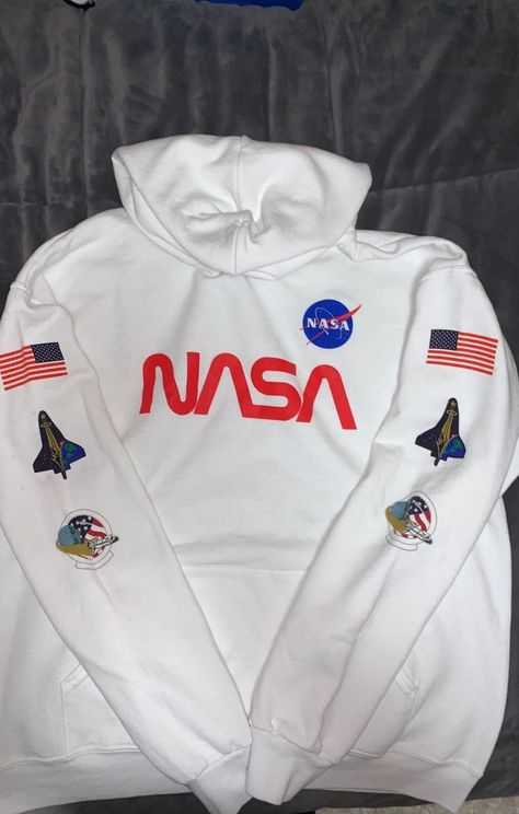 Nasa Clothing, Cool Hoodies Designs, Nasa Clothes, Nasa Hoodie, Techwear Outfits, Space Shirts, Stylish Hoodies, Trendy Hoodies, Men Stylish Dress