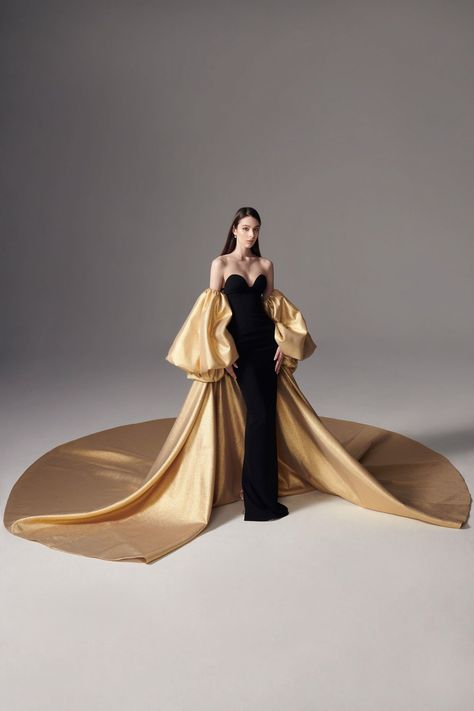 Look 7 — Nicole + Felicia Couture Nicole Felicia Couture, Nicole Felicia, Icon Dress, Couture 2024, Spring Summer 23, Met Gala Outfits, Fair Outfits, Cape Jacket, Iconic Dresses