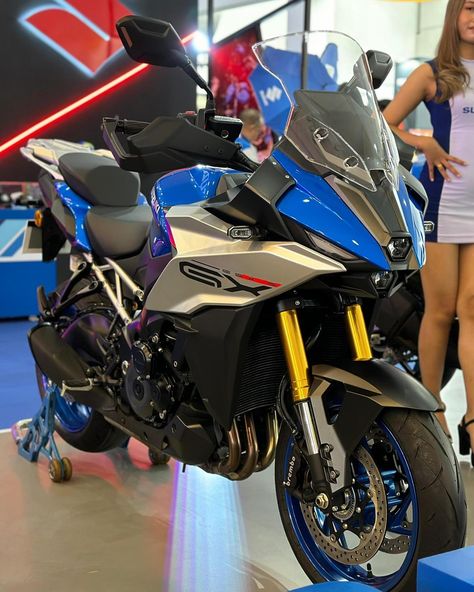 Suzuki just officially launched the new GSX-8R (RM53,900.00) and GSX-1000GX (RM89,900.00) Are you excited for the new models? Stay tuned for more updates! Batu Caves, Motor Bikes, Suzuki Gsx, May 21, New Model, Stay Tuned, Product Launch, Models, Quick Saves