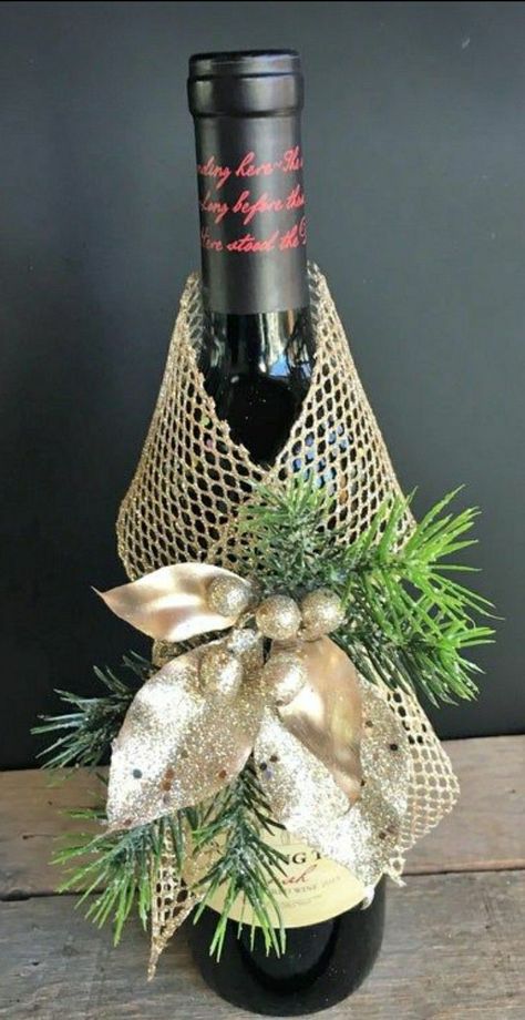 Bottle Garden Art, Craft Ideas For School, Waste Craft Ideas, Wine Bottles Gift Wrap, Wine Gift Wrapping, Wine Bottle Flowers, Wine Bottle Garden, Bottle Gift Wrapping, Wine Wrap