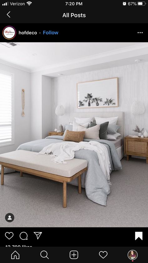 Modern Hamptons Bedroom, Hampton Bedroom Ideas, Hamptons Style Bedrooms, Hamptons Bedroom, Grey Carpet Bedroom, Home Bedroom Design, Bedroom Flooring, Decor Home Living Room, Master Bedrooms Decor