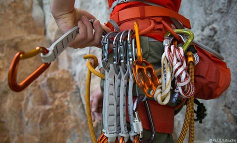 Multipitch limbing © PETZL/Lafouche Petzl Climbing, Rock Climbing Holds, Climbing Helmet, Belay Devices, Climbing Holds, Chalk Bags, Climbing Gear, Inspiration Photo, Brain Dump