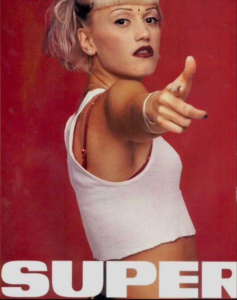 Gwen Stefani 90s, Gwen Renée Stefani, Gwen Stefani No Doubt, Gwen Stefani Style, Talk A Lot, Girl Trends, No Doubt, Gwen Stefani, Jolie Photo