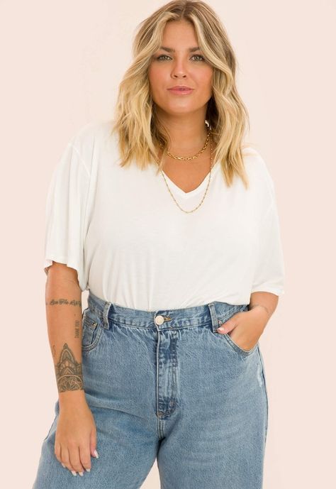 Cabelo Plus Size, Curvy Fashionista, Girl Tips, French Chic, Feel Pretty, Curvy Girl Fashion, Body Positivity, Size Clothing, Plus Size Outfits