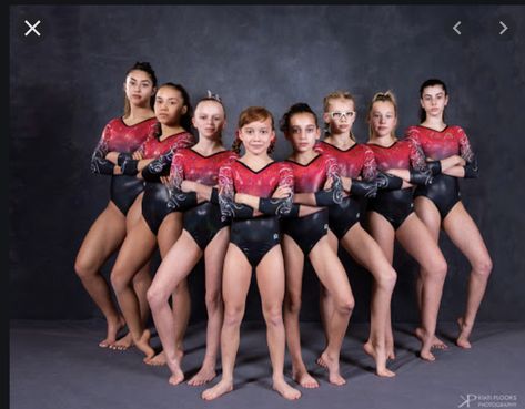 Gymnastics Group Poses Team Pictures, Team Gymnastics Pictures, Gymnastics Team Pictures, Gymnast Poses, Gymnastics Photoshoot, Gymnastic Poses, Dance Team Photography, Team Picture Poses, Gymnastics Pics