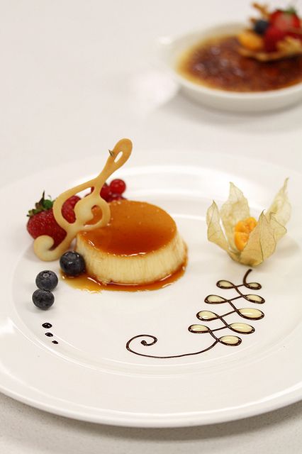 Practical 4 - Creme Caramel | Flickr - Photo Sharing! Cake Plating, Café Interior, Gourmet Food Plating, Food Plating Techniques, Fine Dining Desserts, 1950s Kitchen, Dessert Presentation, Plating Techniques, Dessert Plating