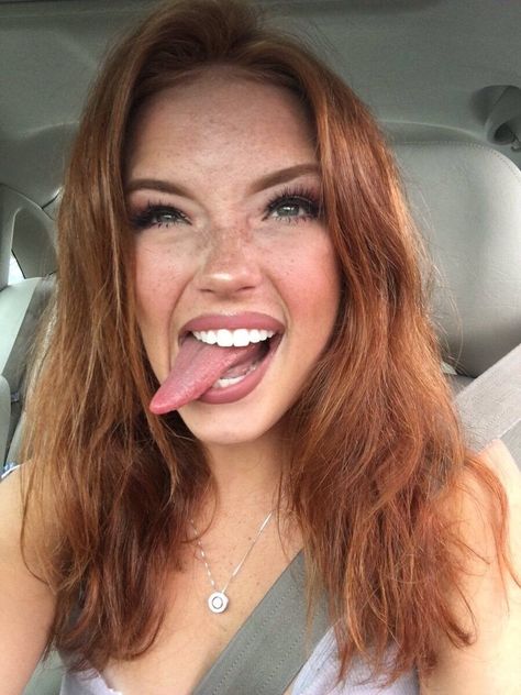 Fiery Red Hair, Pretty Redhead, Freckles Girl, Red Haired Beauty, Red Hair Woman, Beautiful Red Hair, Local Girls, Redhead Beauty, Funny Face