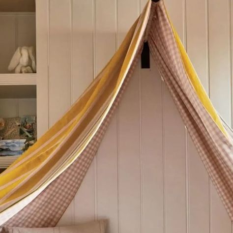 Fiona Forsyth - Scot Antiques on Instagram: "Love this little canopy bed in a child's bedroom.....sweet dreams. Stunning post via @milieumag 
Interior design @buchanan.studio  Photo @aliciawaite_ 
#bedroom #decor #homedecor #homeinspo #pretty #interiordesign #interiors" Boys Bed Canopy, Buchanan Studio, Milieu Magazine, Color Duos, Circus Nursery, Bed Canopies, Kids Bed Canopy, Sweetest Dreams, Kids Canopy