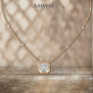 Bold love 💕 . . #amwaj_jewellery #jewelry #ring #diamonds #beauty #summerstyle #dream #love #beautiful #bride #abudhabibloggers… Dancing Diamond Pendant, Diamond Necklace Indian, Black Diamond Earrings Studs, Diamond Flower Pendant, Dancing Diamond, Round Diamond Earrings, Diamond Pendant Sets, Diamond Necklace Designs, Diamond Necklace Set