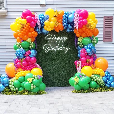 Lineth Gonzalez 💎✨💋🦄🌈💖🌹☄🌟 (@linethglz) • Instagram photos and videos Tropical Balloon Garland, Baby Shower Summer, Floral Party Decorations, Hawaiian Party Decorations, Flamingo Birthday Party, Hawaiian Birthday Party, Flamingo Tropical, Fiesta Tropical, Lilo Y Stitch