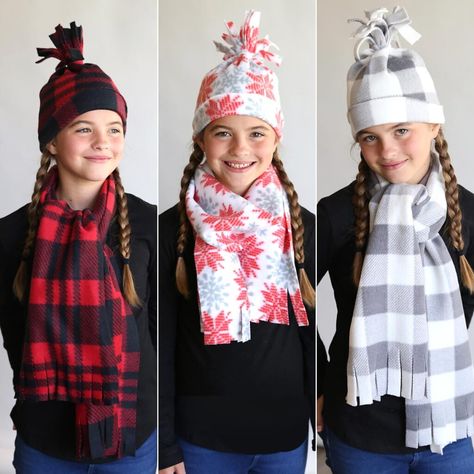 DIY Fleece Hat + Scarf Set {in under 20 minutes!} Fleece Hat Diy, Easy Fleece Hat, Fleece Scarf Pattern, Fleece Sewing, Fleece Hat Pattern, Fleece Sewing Projects, Charity Sewing, Fleece Crafts, Fleece Projects