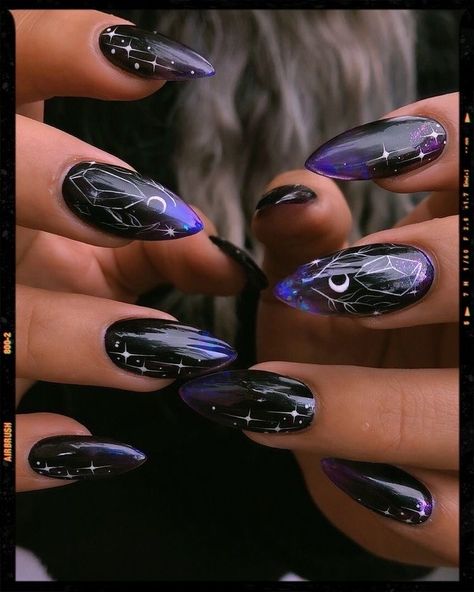 Witchy Nail Designs Acrylic, Witchy Moon Nails, Witch Wedding Nails, Acrylic Nail Designs Witchy, Gothic Manicure Ideas, Purple Goth Nails Short, Girly Gothic Nails, Witchcraft Nail Designs, Halloween Nails Witches