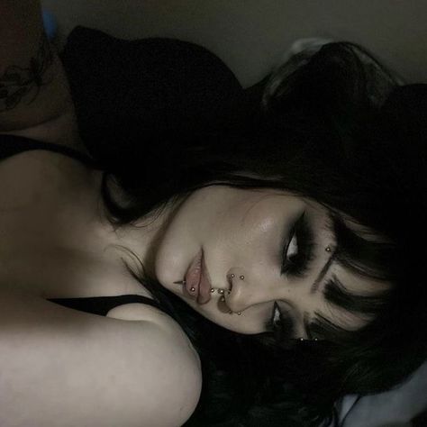 Dark Makeup Looks, Alt Makeup, Swag Makeup, Palaye Royale, Alternative Makeup, Cool Makeup Looks, Emo Makeup, Makijaż Smokey Eye, Edgy Makeup