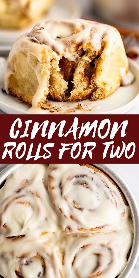 King Arthur Small Batch Cinnamon Rolls, Small Bath Cinnamon Rolls, Cinnamon Rolls One Serving, One Pan Cinnamon Rolls, Small Batch Pastry Recipes, One Cinnamon Roll, Easy Cinnamon Rolls Small Batch, Cinnamon Roll For Two, Small Cinnamon Roll Cake