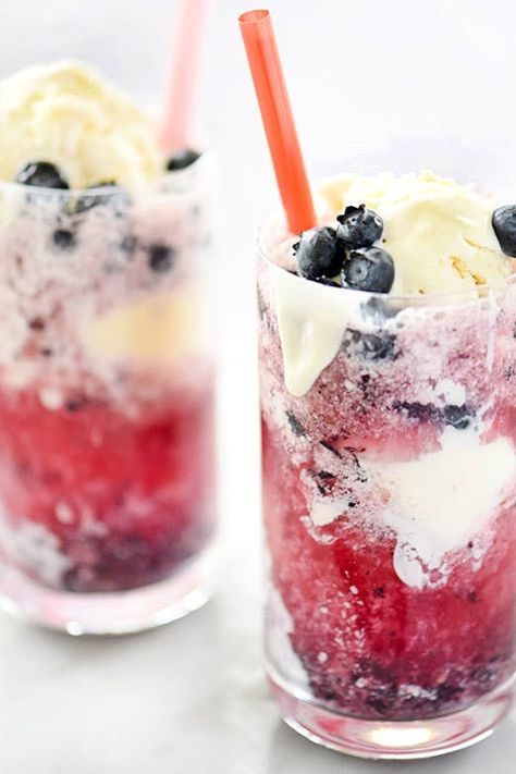 24 Boozy Desserts You Need in Your Life  #purewow #dessert #food #recipe #liquor Bachelorette Party Desserts, Red Wine Brownies, Vodka Lemon, Boozy Ice Cream, Blueberry Vodka, Caramel Cupcakes, Boozy Desserts, Beer Float, Foodie Crush