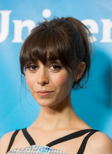 Cristin Milioti Haircuts For Long Hair With Bangs, Cristin Milioti, Long Hair With Bangs, How I Met Your Mother, Female Actresses, Haircuts For Long Hair, Hairstyles With Bangs, American Actress, Bangs