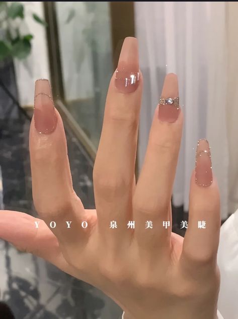 Simple Nails With Gems, Nail Gem Designs, Gemstone Nails, Simple Nails Design, Nails With Gems, Clear Glitter Nails, Uñas Aesthetic, Eye Nail Art, Asian Nails