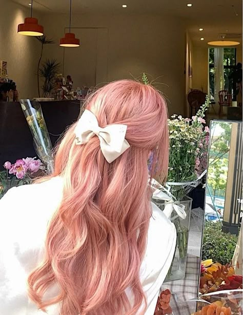 Images Terrifiantes, Long Pink Hair, Light Pink Hair, Korean Hair Color, Girl With Pink Hair, Pastel Pink Hair, Once Upon A Broken, Hair Color Pink, Rose Gold Hair