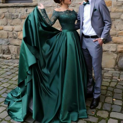 Dark Green Ball Gown, Green Satin Prom Dress, Ball Gown Elegant, Green Ball Gown, Gown Elegant, Green Dresses, Ball Gown, Prom Dress, Dark Green