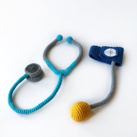 Crochet Stethoscope, Crochet Doctor, Half Double Crochet Decrease, Doctor Play Set, Photo Props Diy, Double Crochet Decrease, Gift For Doctor, Crochet Patterns Free Beginner, Crochet Decrease