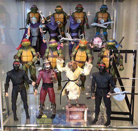 The Capture of Splinter TMNT figures from NECA are here! These have to be the most incredible Ninja Turtles action figures ever made! The… Splinter Tmnt, Tmnt Figures, Neca Tmnt, Ninja Turtles Action Figures, Movie Decor, Teenage Mutant Ninja Turtles Artwork, Ninja Turtles Artwork, Growing Veggies, Figure Poses