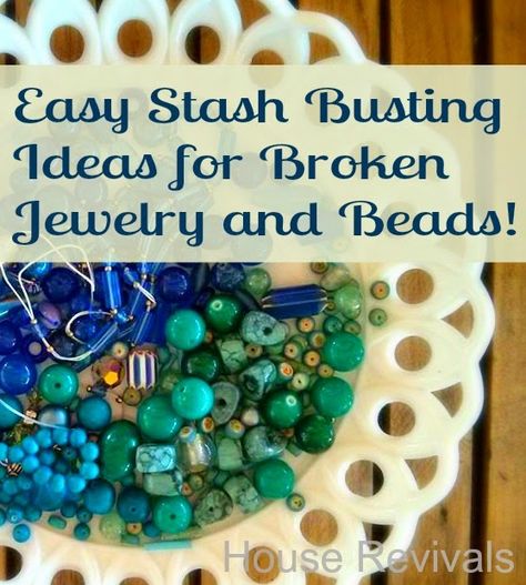 House Revivals: Easy Stash Busting Ideas for Beads and Broken Jewelry! Ideas For Beads, Jj Bracelet, Diy Jewelry Recycled, Recycle Craft, Scrap Crafts, Old Jewelry Crafts, Bracelet Bar, Making Charms, Vintage Jewelry Repurposed