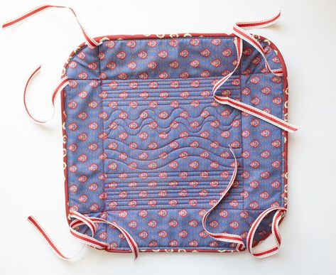 Beginner Bread Basket Bread Basket Warmer Diy, Sewing Bread Basket, Fabric Bread Basket Pattern, Fabric Bread Basket, French Bread Basket, Bread Serving Basket, Bike Basket Liner, Pastry Basket, Flat Basket