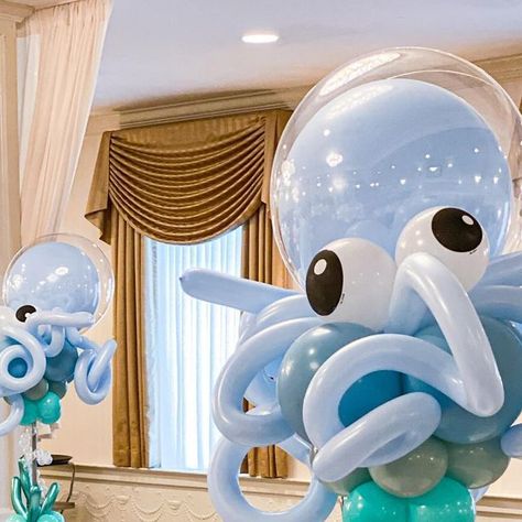 Under The Sea Balloon Centerpieces, Octopus Baby Shower Ideas, Under The Sea Balloons, Under The Sea Centerpieces, Balloon Octopus, Sea Baby Shower, Halloween Balloons, Sea Birthday Party, Balloon Ideas