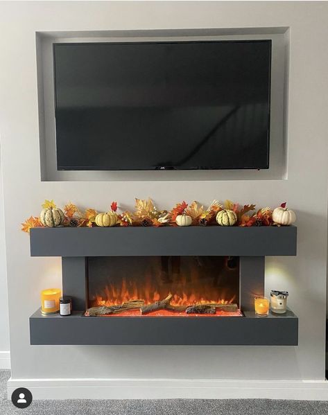 Small Tv Room, Electric Fireplace Suites, Wall Mounted Electric Fireplace, Mounted Electric Fireplace, Feature Wall Living Room, Fireplace Suites, Fireplace Tv Wall, Ethanol Fireplace, Chimney Breast