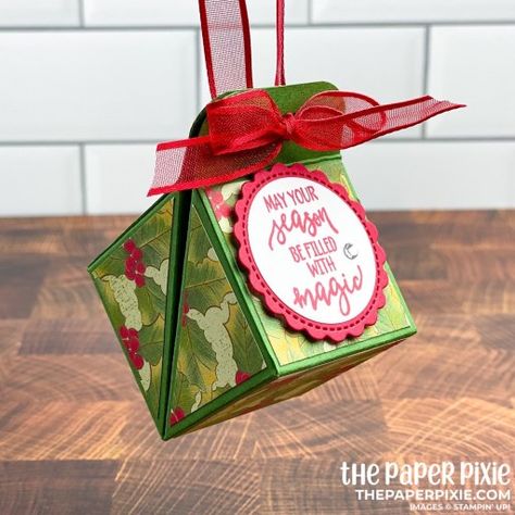 Gift Box Video, The Paper Pixie, Paper Pixie, Cool Cube, Christmas Treats Holders, Christmas Treats Boxes, Box Video, Simple Christmas Cards, Treat Holders