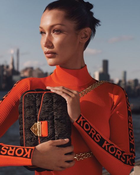 Michael Kors Fall, Hot Handbags, Photography Bags, Gigi And Bella, Mk Purse, Campaign Fashion, Amy Jackson, Bella Hadid Style, Gigi Bella