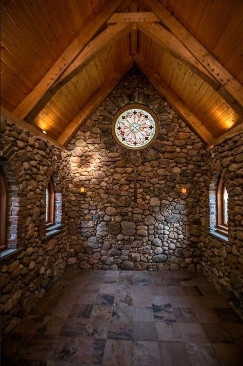 Backyard Chapel, Chapel In The Woods, Stone Chapel, Church Building Design, Natural Homes, Sacred Architecture, Stone Architecture, Brick Architecture, Home Altar