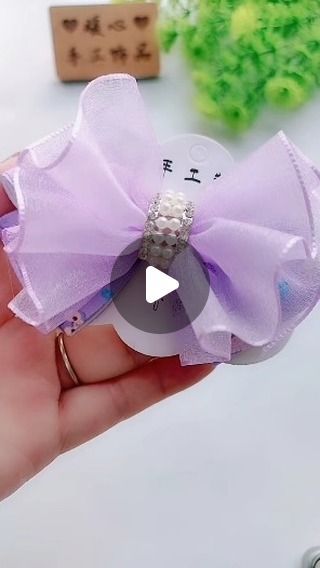 miki402023 on Instagram: "Handmade Ribbon Bow Hair Clips  #diy #reels #hairaccessories #trending #smallbusiness #ideas #hairclips #bow" Ribbon Hair Clips Diy, Bow Hair Clips Diy, Bow Clips Diy, Easy Hair Bows, Hair Clips Diy, Bows Diy Ribbon, Handmade Hair Bows, Ribbon Hair Bows, Ribbon Hair