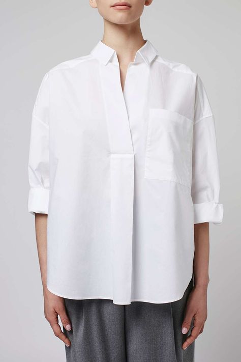 Boxy Shirt, White Shirt Blouse, Oversized Blouse, Boutique Tops, African Wear, Basic Shirts, Kurta Designs, White Shirts, Kurti Designs