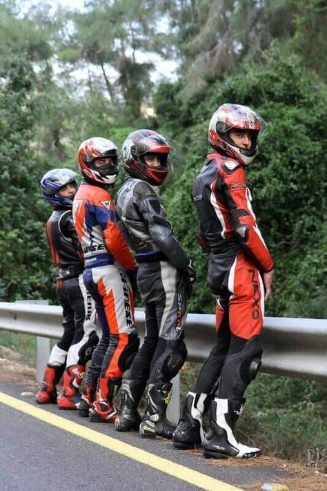 Motorcycle Suits Men, Motorcycle Leathers Suit, Hot Biker Guys, Biker Photography, Motorbike Leathers, Bike Leathers, Biker Photoshoot, Biker Quotes, Biker Gear