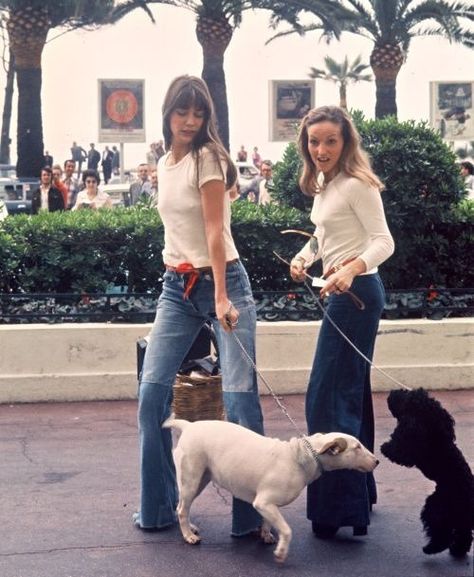 Jane Birkin Aesthetic, Style Jane Birkin, Jane Birken, Birkin Style, Jane Birkin Style, Five Jeans, French Girl Aesthetic, Style Parisienne, 60s 70s Fashion