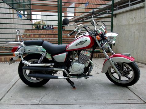 Moto Chopper Lifan 250cc Barata $1.950.000 Bogota Solo Carta - $ 1.950.000 en Mercado Libre Dinamo Chopper 250, Moto Chopper, Moto Custom, The Legend Of Zelda, Legend Of Zelda, Chopper, Zelda, Vehicles, Building