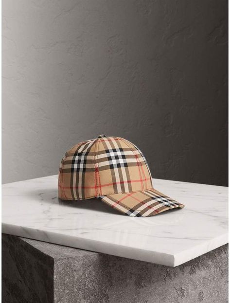 Burberry Vintage Check Baseball Cap - Love it!  #burberry #baseballcap #fashion #ad #gift Burberry Cap, Baseball Helmet, Burberry Vintage, British Outfits, Best Mens Fashion, Motif Vintage, Leather Belt Bag, Burberry Shoes, Baseball Glove