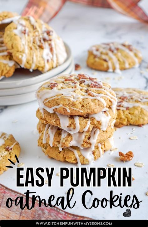 Easy Pumpkin Oatmeal, Pumpkin Breakfast Cookies, Pumpkin Cookies Easy, Oatmeal Bars Recipes, Fall Cookie Recipes, Pumpkin Oatmeal Cookies, Pumpkin Pie Mix, Instant Oatmeal, Pumpkin Recipes Dessert