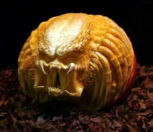 25 Mind Blowing Halloween Pumpkins Awesome Pumpkin Carvings, Scary Halloween Pumpkins, 3d Pumpkin, Amazing Pumpkin Carving, Creative Pumpkin Carving, Labu Halloween, Pumpkin Carving Designs, Carved Pumpkins, Art Alien